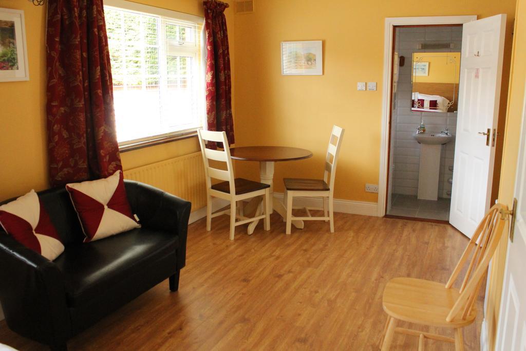 Seacourt Accommodation Tramore - Adult Only Zimmer foto